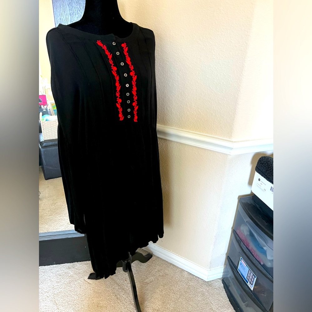 Black loose fitting long sleeve dress